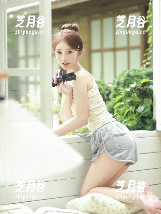 秀人网-鱼子酱Fish 秀人网 - 不可错过的鱼子酱Fish秘密福利图包:让你重温每一个动人瞬间