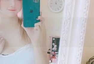 秀人网 – 黄歆苑私房写真：双人间的默契与爱的体现