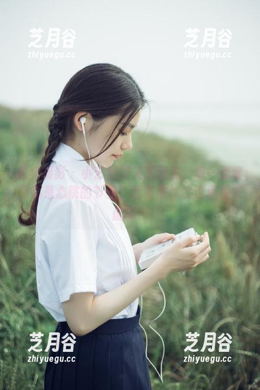 绮梦摄影-小艺 绮梦摄影 - 小艺短裙美图曝光:每一张套图都是心跳的节奏,赶紧来体验这场视觉盛宴!
