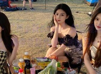 美媛馆 – “狐小妖Baby”的温暖瑜伽写真作品，带你领略优雅生活的另一面！