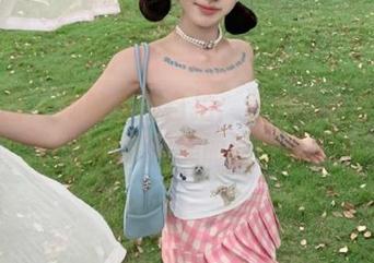 微密圈 – 她的最新自拍：胜利的小生活分享真实而美丽的写真