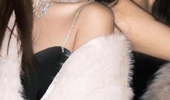 舞蹈生日记 – 探索蒋新怡全套泳衣写真，高清下载伴你畅游夏日时光！