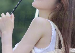 花漾show – 高清写真里的娜露selena与女友，细腻刻画美好爱情故事的每一个瞬间