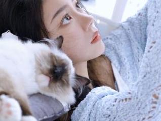 微密圈 – 星光下的瑜伽冥想，欣赏葛征写真图包中的宁静与美丽
