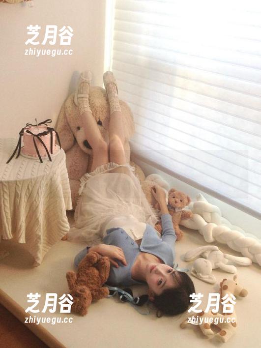 蜜桃社-咕噜Sweet 蜜桃社 - 捕捉咕噜Sweet红裙的每个细节:原图分享与精选壁纸