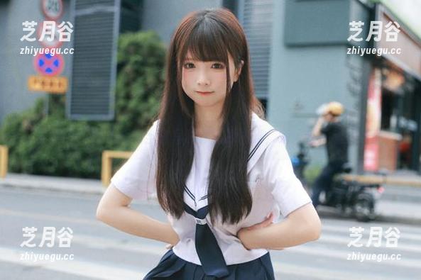 蜜桃社-杏子 蜜桃社 - 杏子短裙全套写真作品原图集,瞬间捕捉动人瞬间