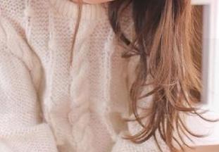 蜜桃社 – 超可爱萌美Moemi双马尾写真套图，让你心动不停！