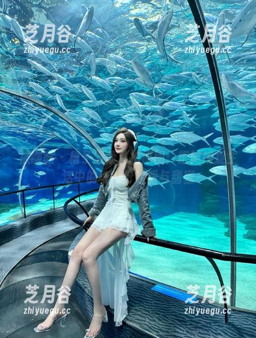 袜啵啵 - 稚予温柔私拍原图：细腻捕捉生活中的每一份温暖与甜蜜