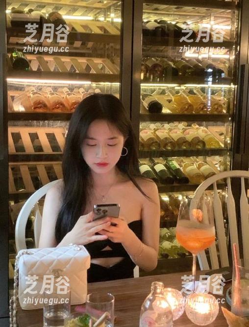 觅芙少女-小研 觅芙少女 - 最新写真!小研白衬衫带来的不止是视觉享受