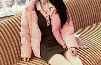 语画界 – 私房写真艺术：小海臀Rena与女友的柔情时刻