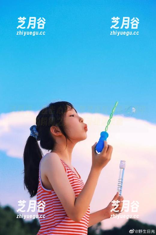 语画界-梦梵 语画界 - 直击心灵:梦梵清纯写真图集中的瞬间之美,感受纯洁灵魂