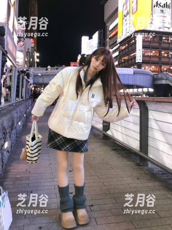 轻兰映画 轻兰映画全新私拍合集登场:“游戏少女的白丝”尽显少女们的优雅与朝气
