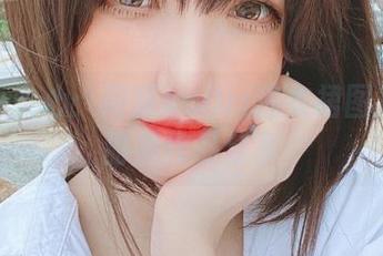 夏日少女心：阿薰kaOri连衣裙图集中的甜美作品分享