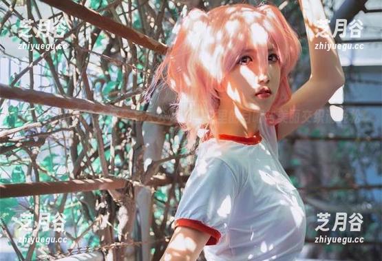 阿薰kaOri 阿薰kaOri比基尼作品大公开,网盘里的自嘲与美丽交织请轻松观看!