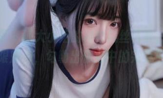 微密圈 – 陈大小姐的衬衫黑丝写真，展现出无限魅力，勾勒出你心中的完美形象！