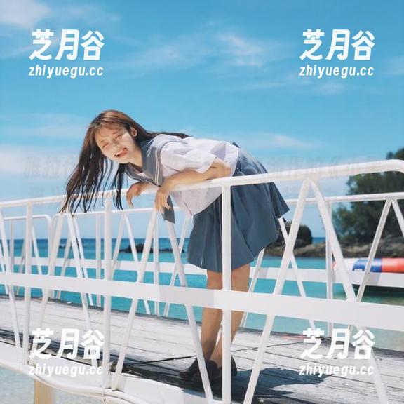 雅拉伊 - 在线浏览蘑菇DVA创作的《小黑猫》原图，感受她镜头下的独特魅力与温暖！
