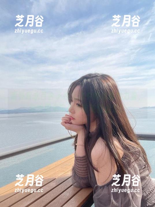 青水百合子 感受青水百合子在运动中的优雅与力量,独特图集带你领略美图魅力!