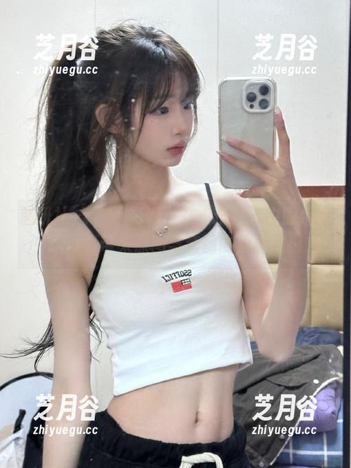 魅妍社-丽Yovi 魅妍社 - “丽Yovi”在“皮衣”中的优雅瞬间,带来原图与套图的双重震撼