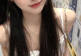 魅妍社 – 唯美绯月樱_Cherry私拍图包，裸足绽放青春无限可能