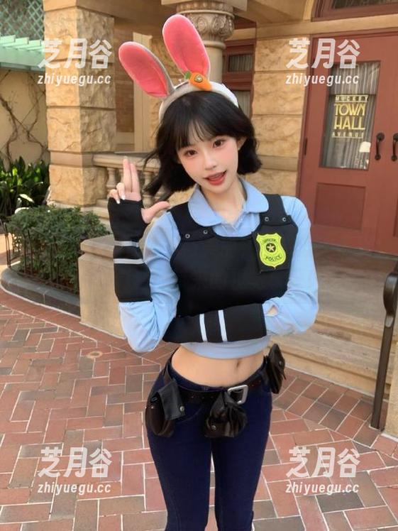 鹿瑶 微密圈 - 融合艺术与美丽,欣赏鹿瑶空姐的写真套图带来的视觉享受!